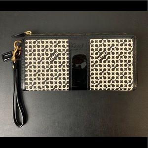 Coach Large Op Art Travel Wallet/Wristlet/Clutch